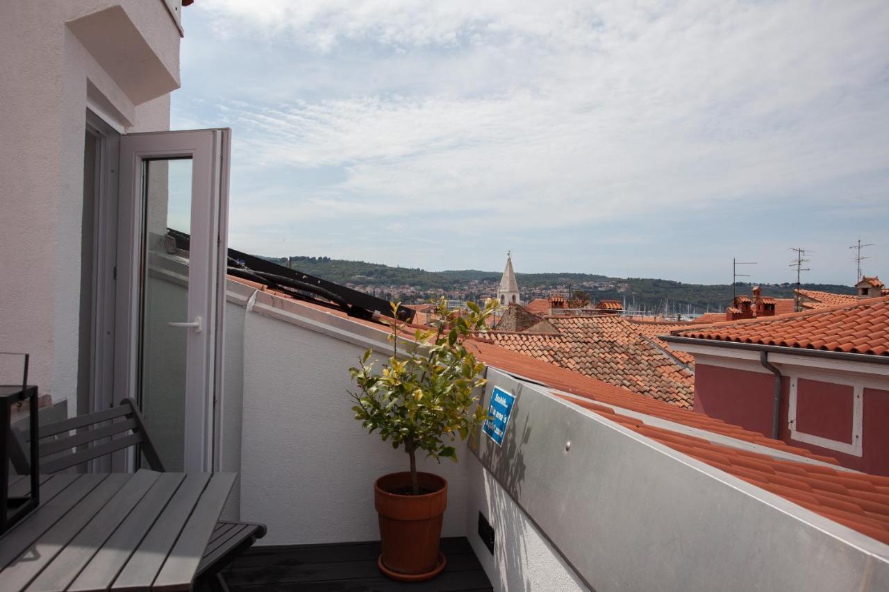 Labum Accommodation Izola Exterior foto
