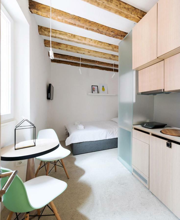 Labum Accommodation Izola Exterior foto